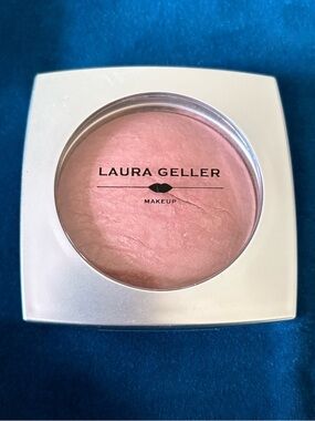 Laura Geller Ethereal Rose Baked Powder❣️